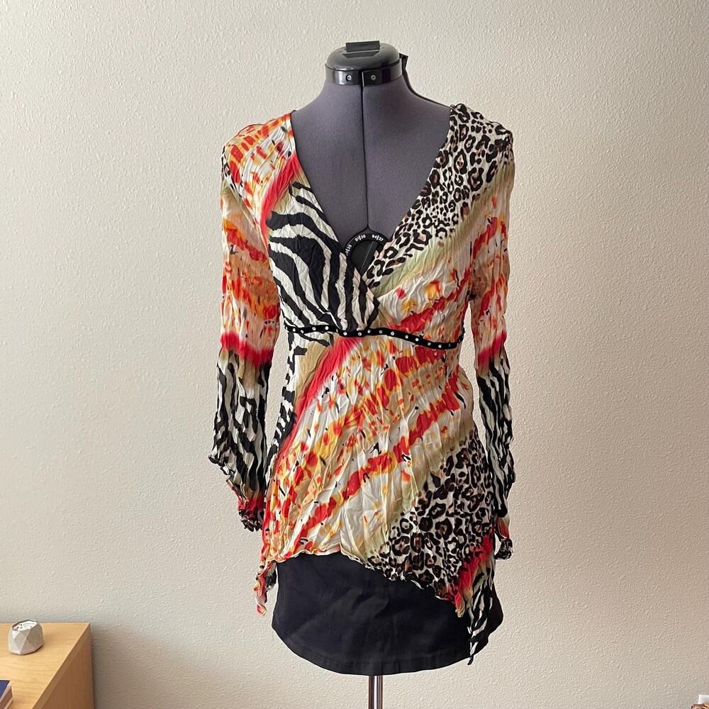 Y2K vintage 2000s pleated bell sleeve top downtown girl